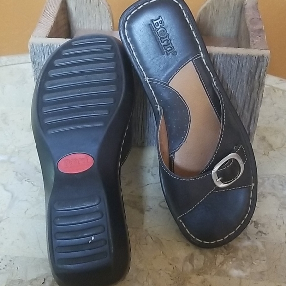 Sandals - Picture 5 of 6